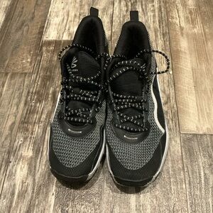 Stephen Curry Under Armour Black and Gray Athletic Shoes Size 12